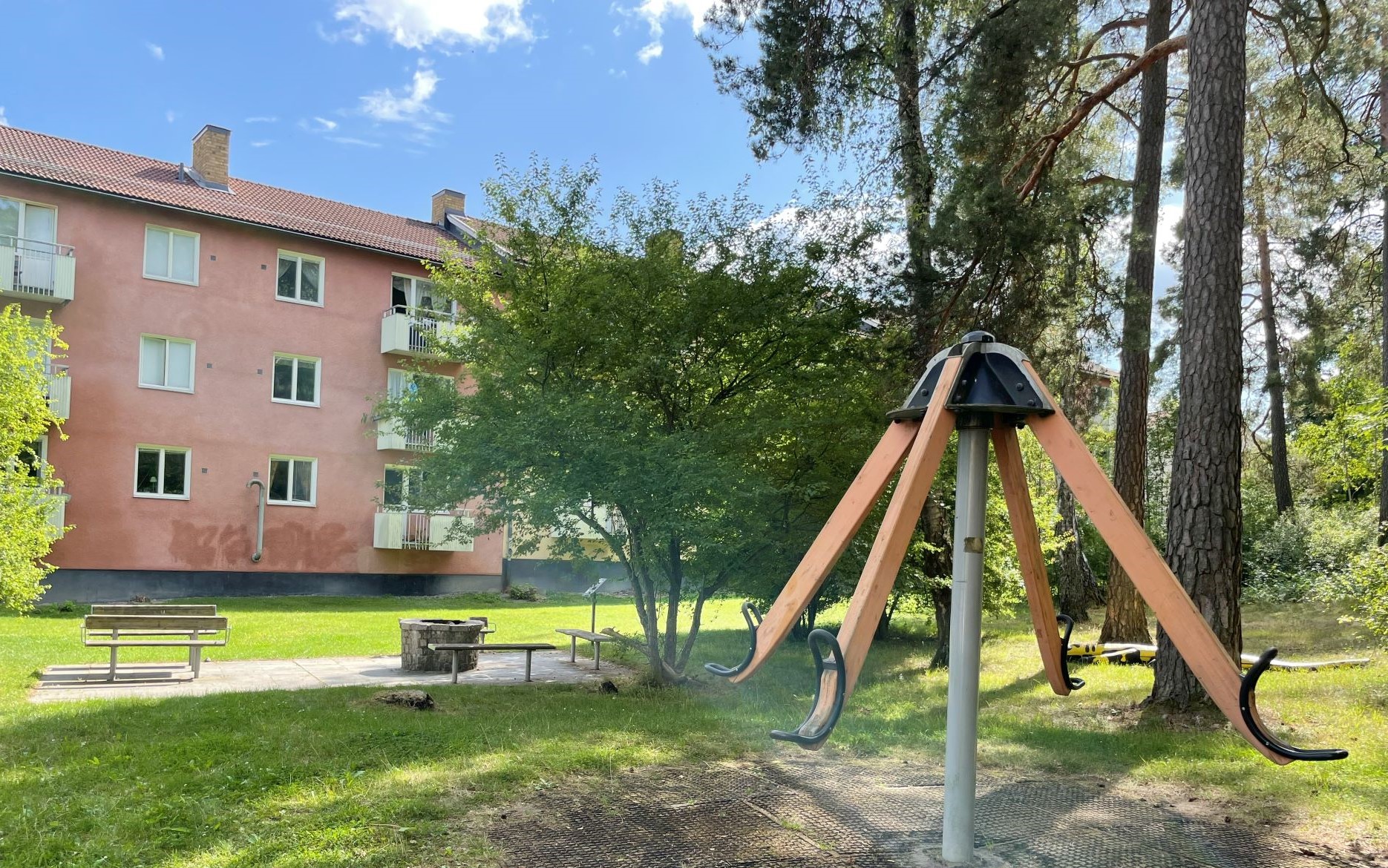 Lekplatsen Hauptvägen 23