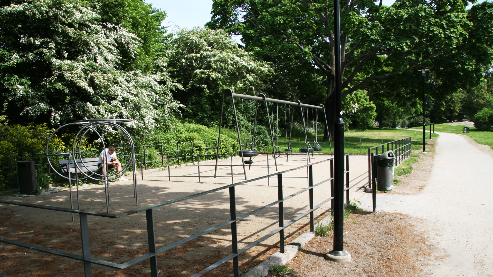 Fredhällsparkens lekplats