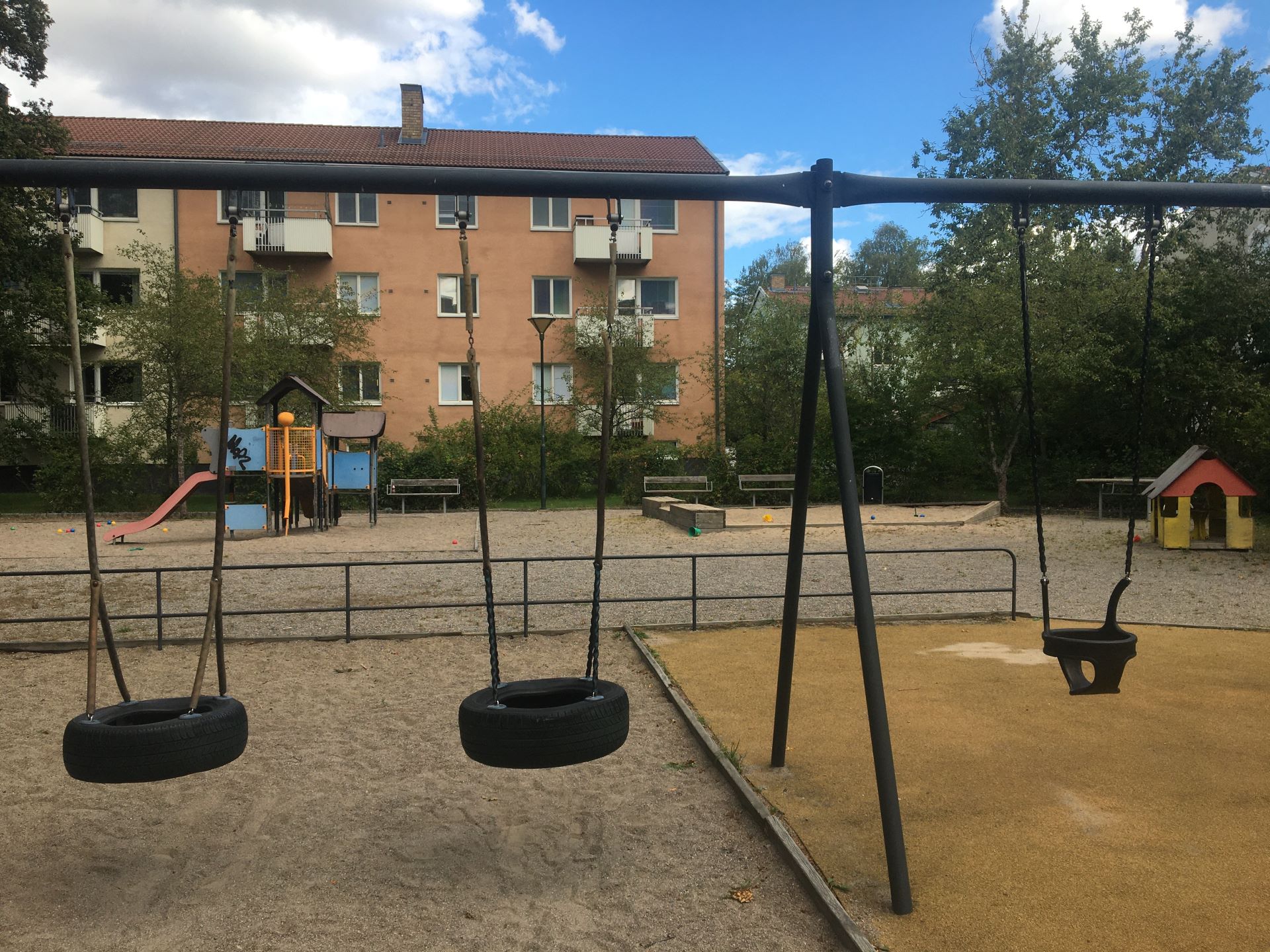 Lekplatsen Hauptvägen 7
