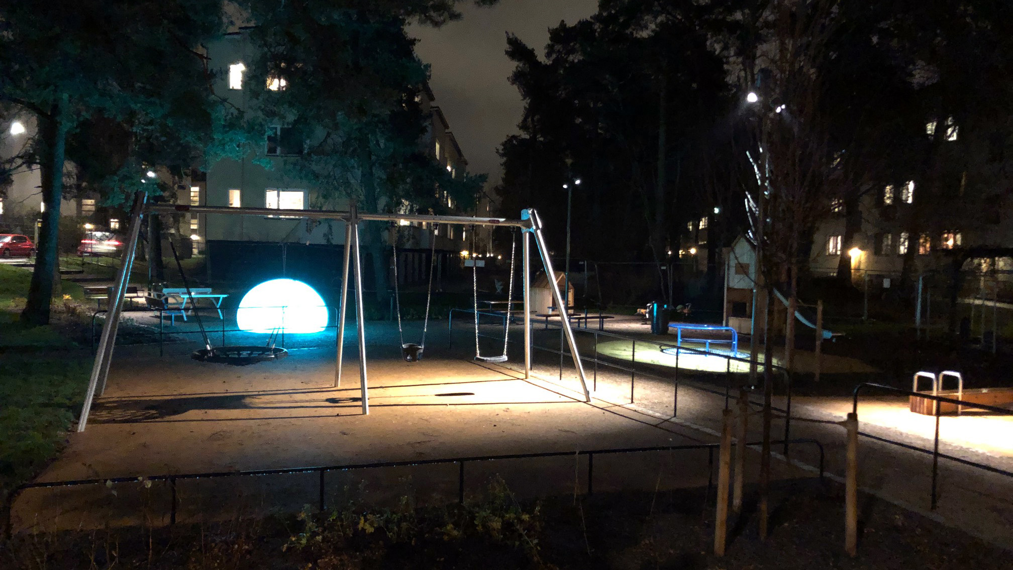 Lekplatsen i kvarteret Nattsländan