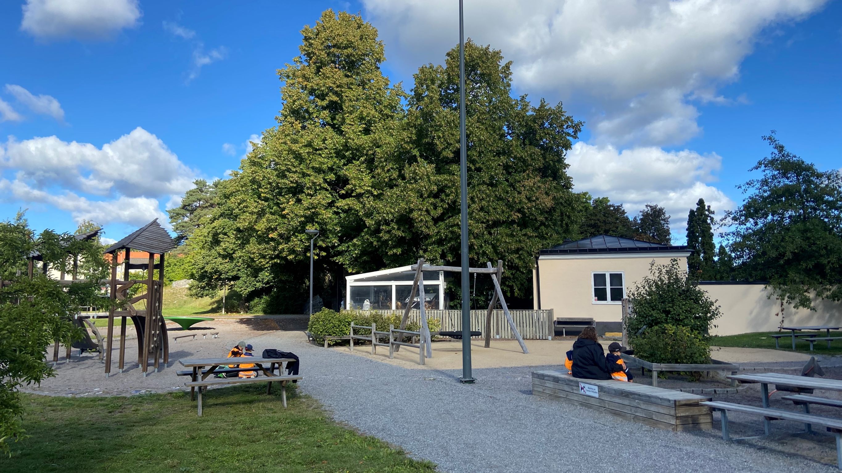 Lekplatsen Bäcken om Berget
